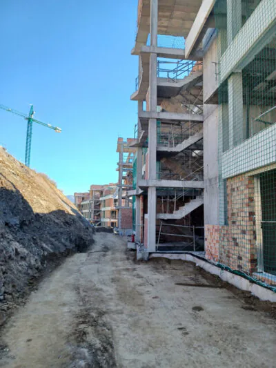 Estado de obra.
