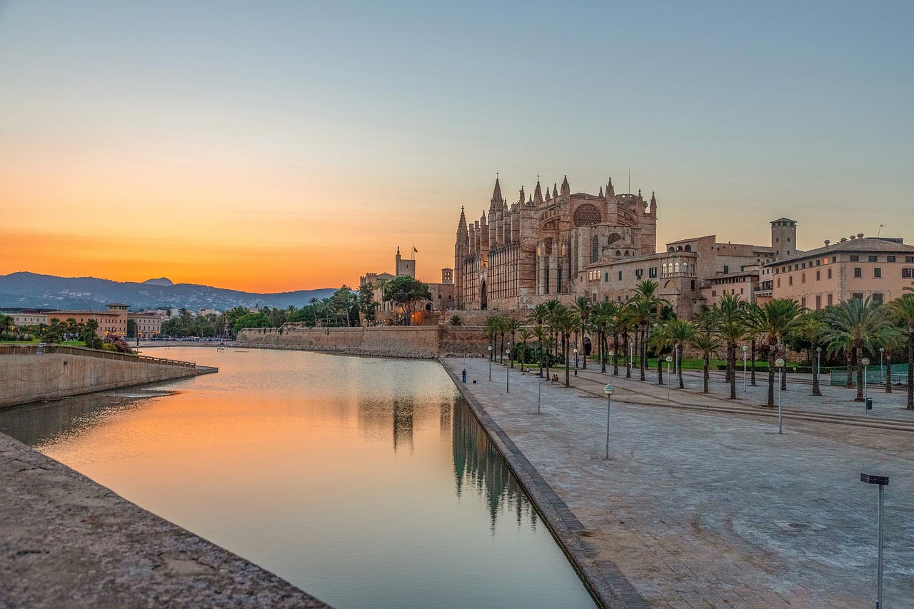 Explora la arquitectura de Palma de Mallorca